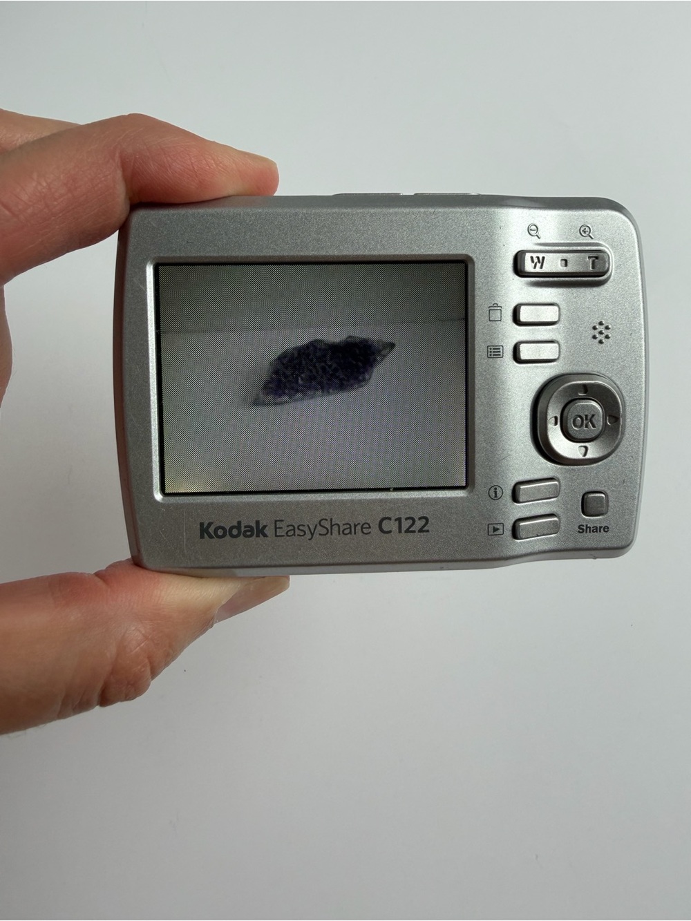 Kodak EasyShare C122 8.1 MP Digital Camera Silver w/ 1G Mem Card Tested & Works - Picture 10 of 11